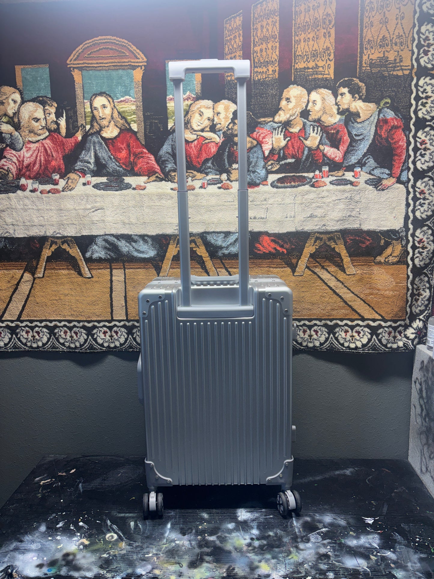 1of1 VEEZE 20in CARRY ON Skull Flame airbrush suitcase
