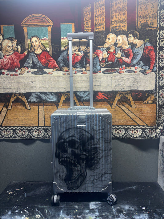 1of1 VEEZE 20in CARRY ON Skull Flame airbrush suitcase